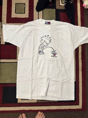 Tommy Hilfiger White Graphic Tee vintage